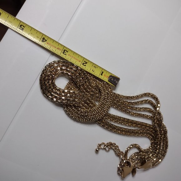 Cute Lightweight Gold Tone Knot Necklace Adjustable 15.5 To 18 Inches Long - Picture 12 of 13